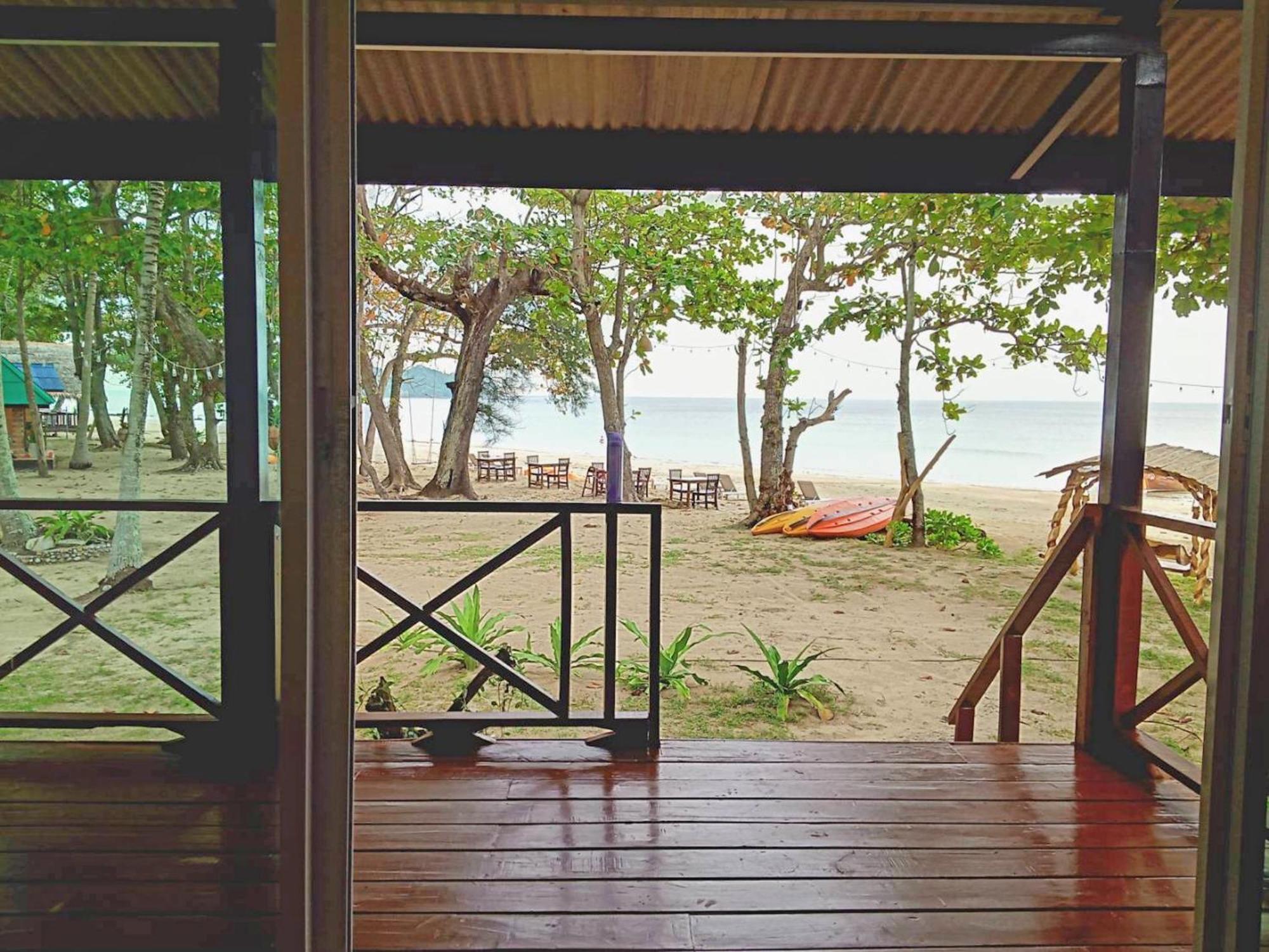 Koh Jum Delight Beach Room photo