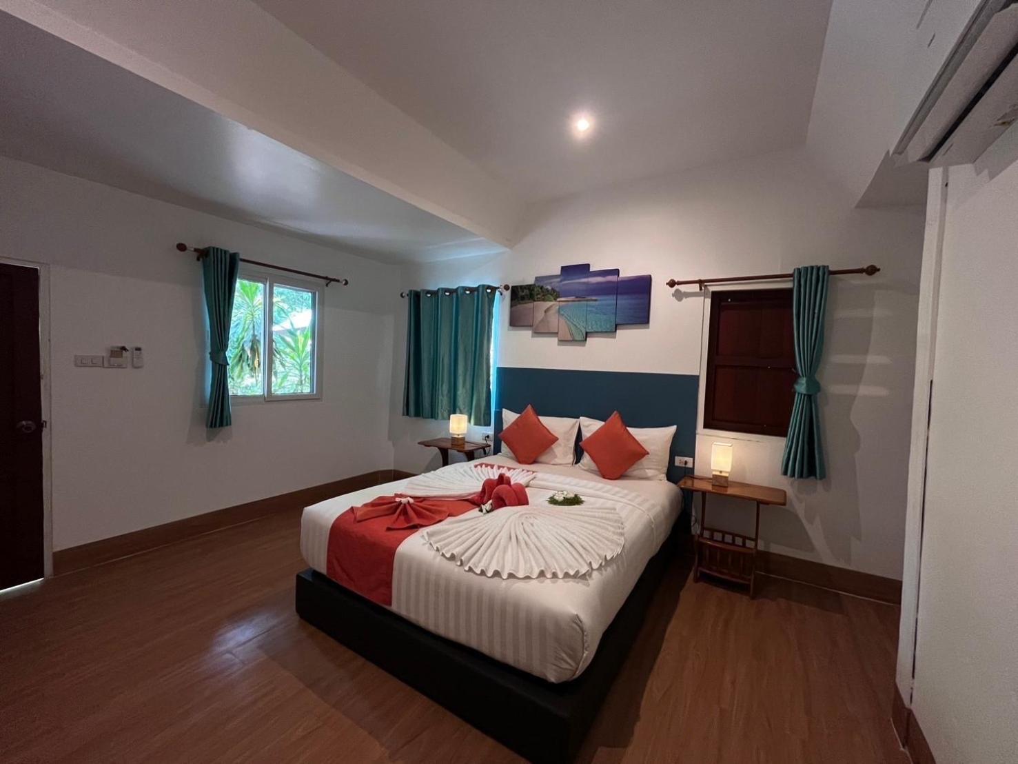Koh Jum Delight Beach Room photo